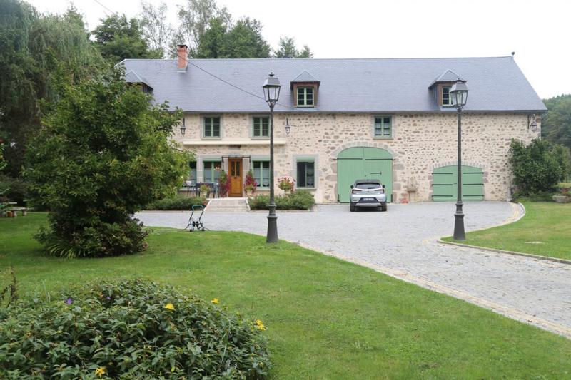 Fermette - 355 m² - 6 pièces