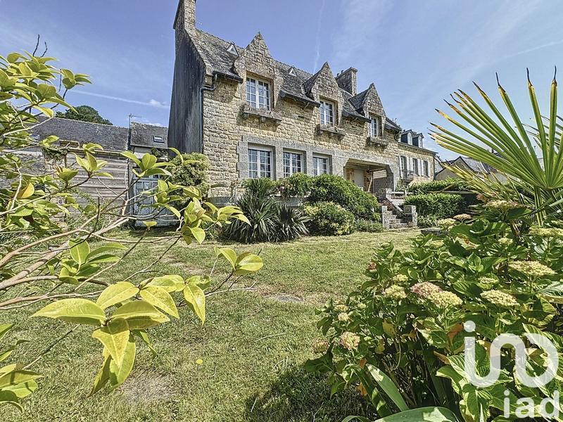 Maison - 188 m² - 8 pièces