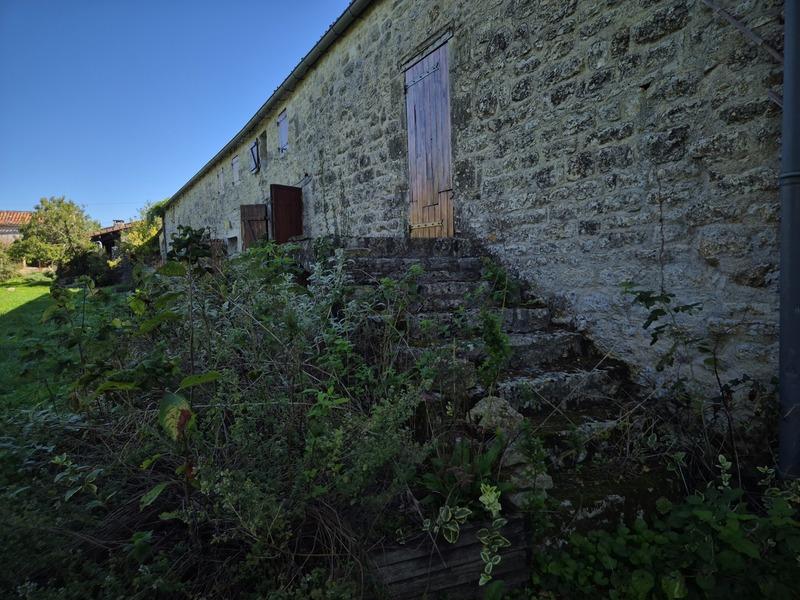 Corps de ferme - 340 m² - 16 pièces