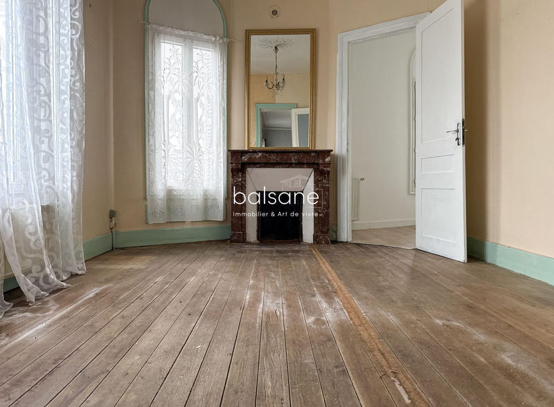 Maison ancienne - 172 m² - 6 pièces