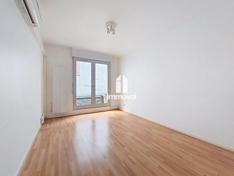 Local d'activités - 72 m² - 3 pièces