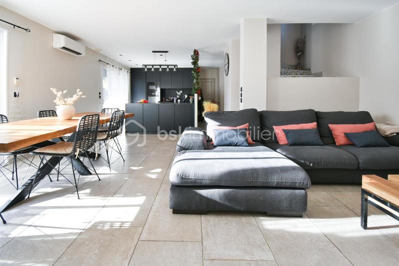 Maison - 101 m² - 4 pièces