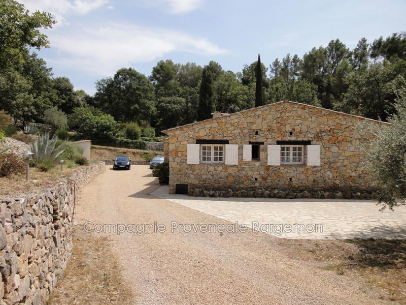 Villa - 200 m² - 6 pièces