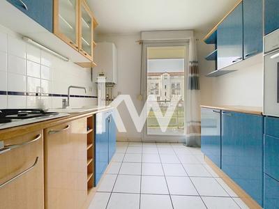 Appartement - 72 m² - 3 pièces