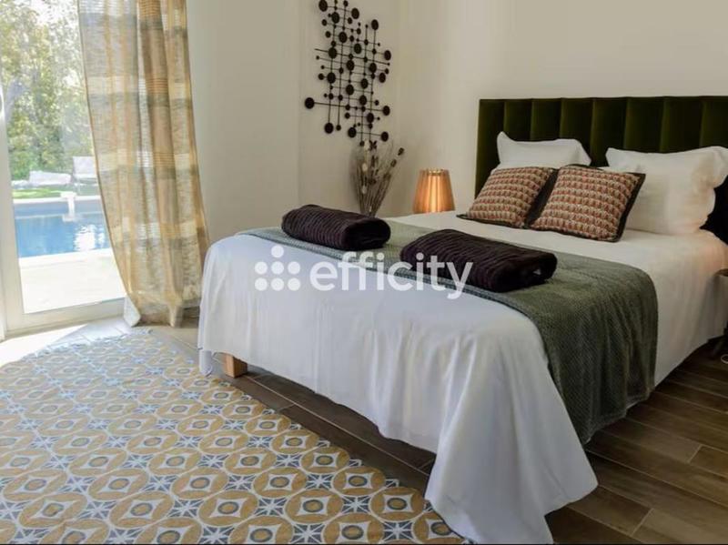 Pavillon - 138 m² - 5 pièces