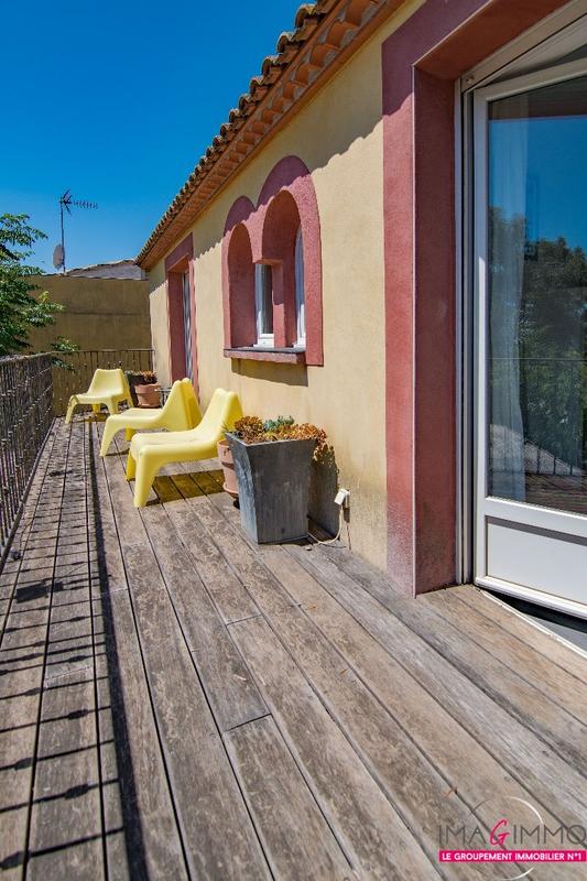 Maison - 213 m² - 6 pièces