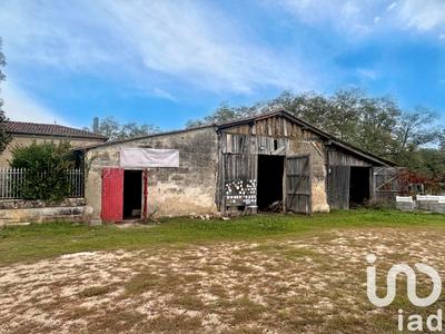 Maison - 239 m² - 9 pièces