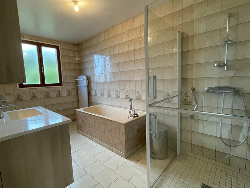 Maison - 92 m² - 4 pièces