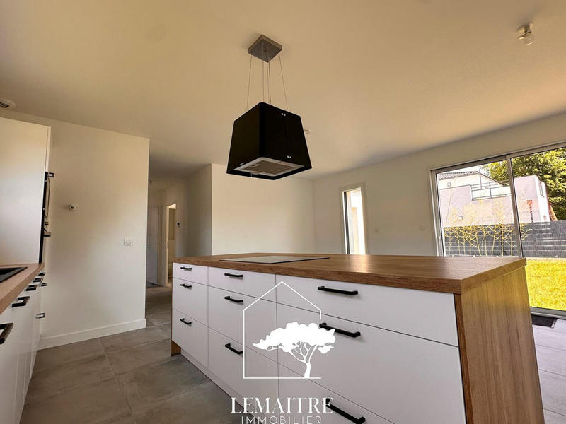 Maison - 143 m² - 5 pièces