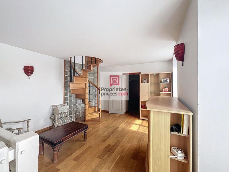 Maison - 130 m² - 7 pièces