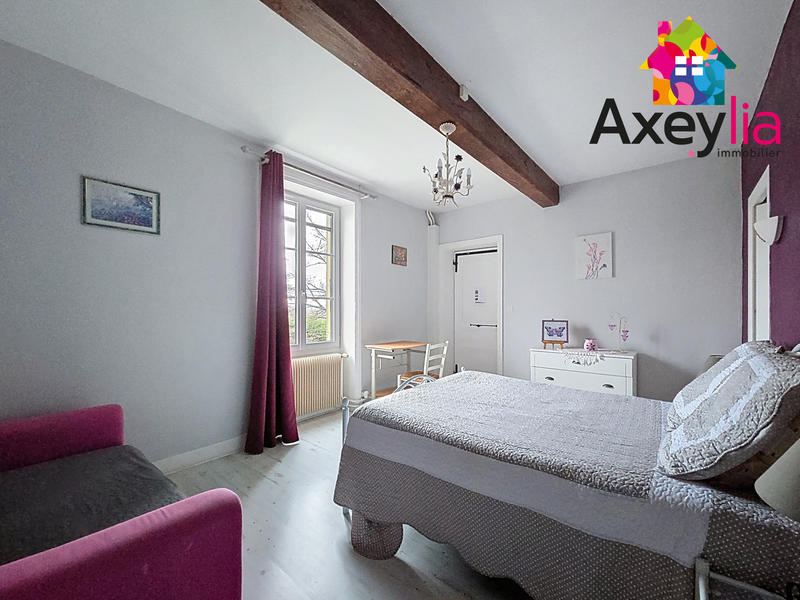 Propriété - 409 m² - 10 pièces