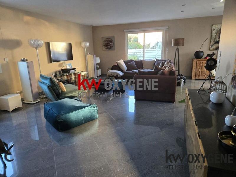 Villa - 153 m² - 4 pièces