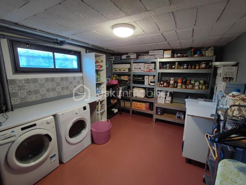 Pavillon - 184 m² - 9 pièces