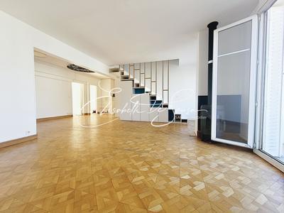 Appartement - 144 m² - 6 pièces