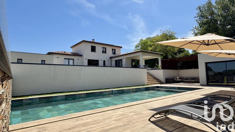 Maison de maîtres - 214 m² - 8 pièces