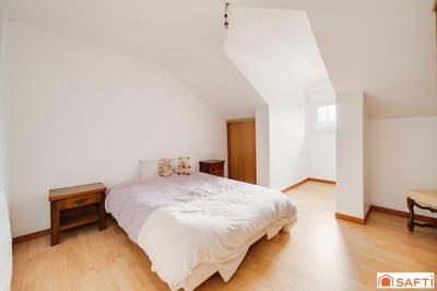 Maison - 143 m² - 6 pièces