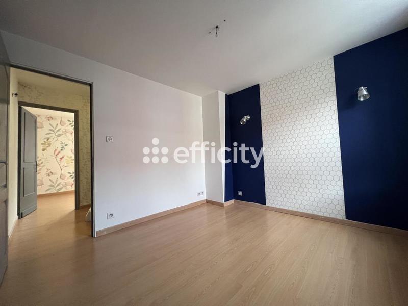 Maison - 85 m² - 5 pièces