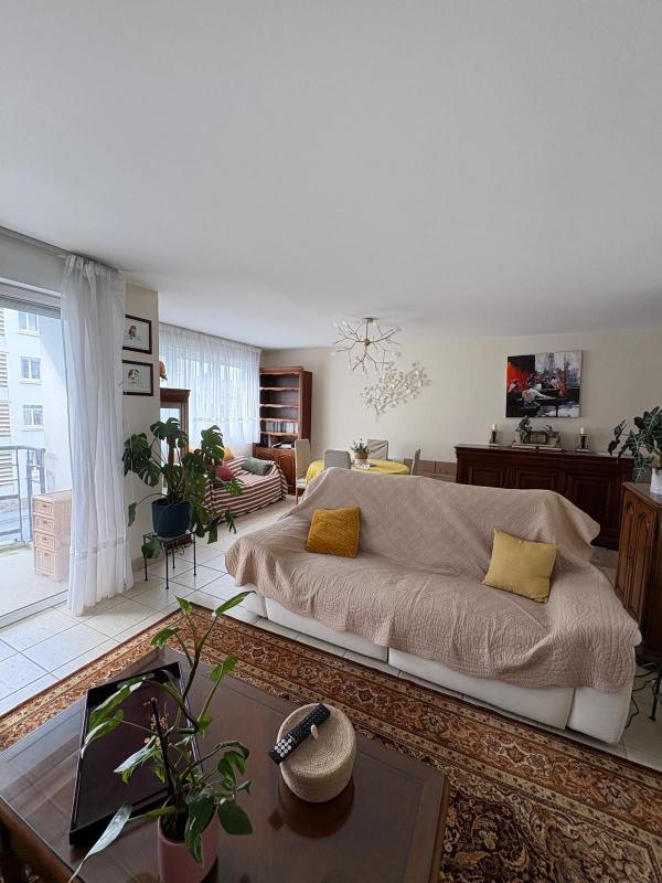 Appartement - 98 m² - 3 pièces