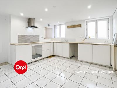 Maison - 123 m² - 6 pièces