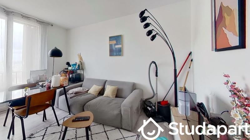 Chambre - 63 m² - 1 pièce