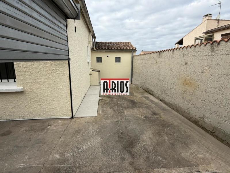 Local d'activité / Entrepôt - 109 m²