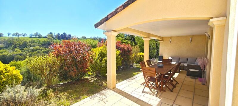 Maison - 135 m² - 5 pièces