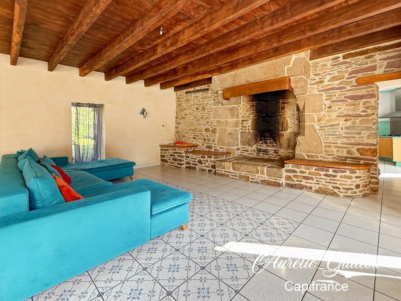 Maison - 181 m² - 7 pièces