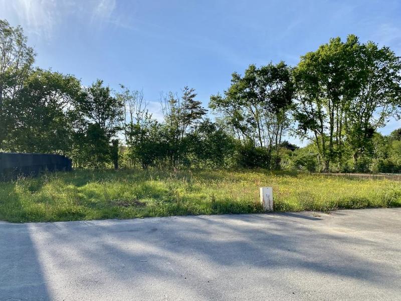 Terrain constructible - 743 m²