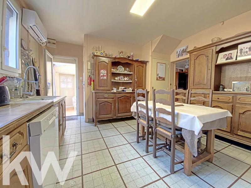 Viager - Maison - 233 m² - 10 pièces