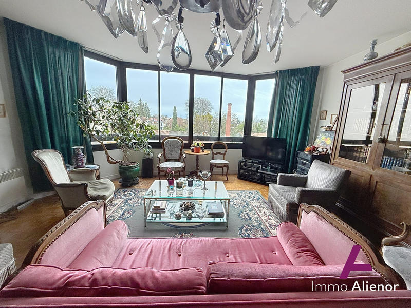 Appartement - 104 m² - 4 pièces