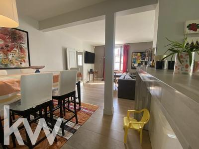 Maison - 200 m² - 5 pièces