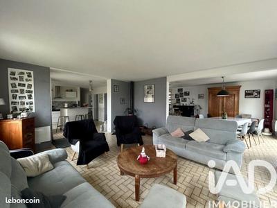 Maison - 170 m² - 9 pièces