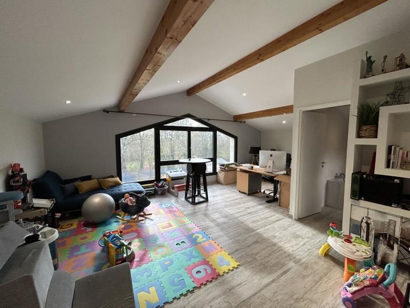 Maison - 160 m² - 6 pièces