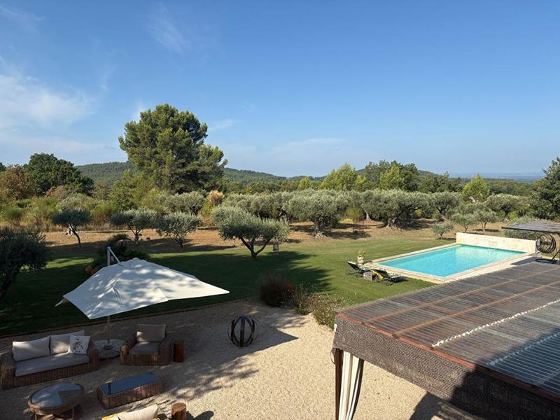 Demeure - 175 m² - 6 pièces