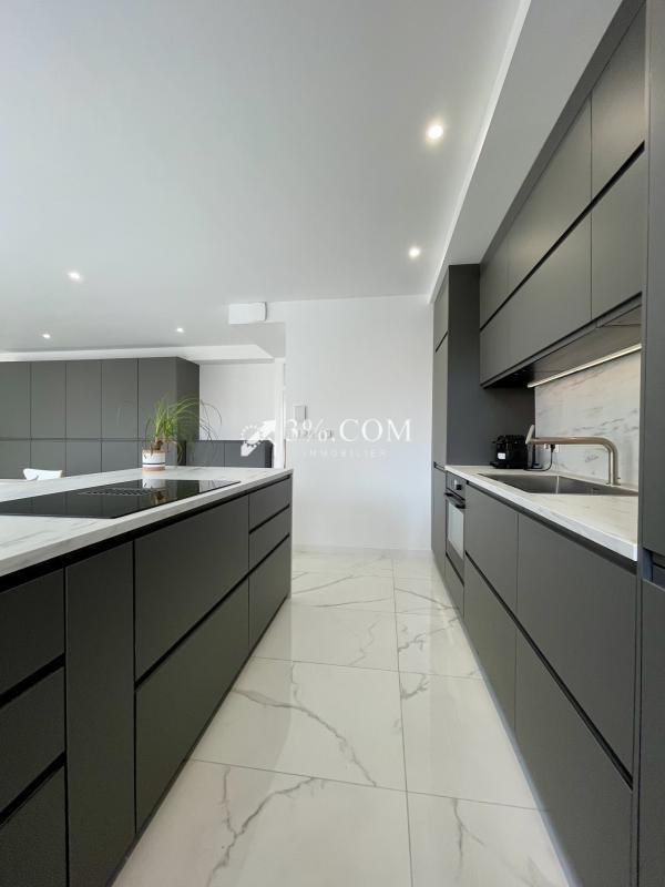 Appartement - 85 m² - 3 pièces