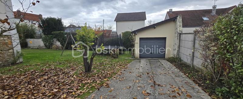 Maison - 250 m² - 7 pièces