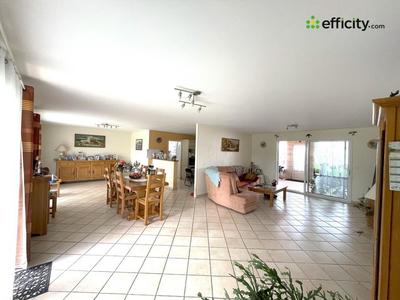 Maison - 163 m² - 6 pièces