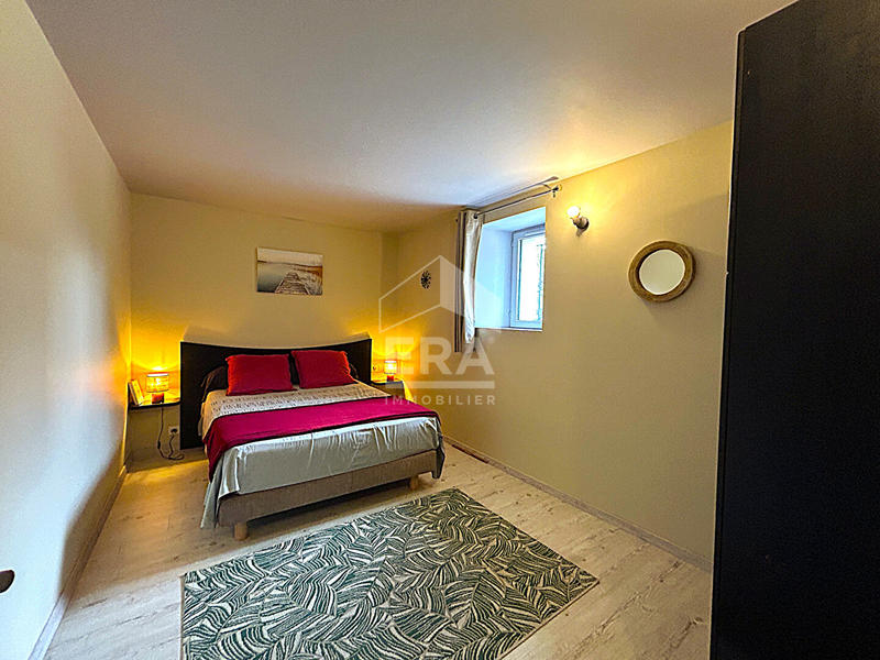 Maison - 263 m² - 7 pièces