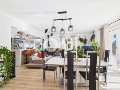 Villa - 137 m² - 6 pièces