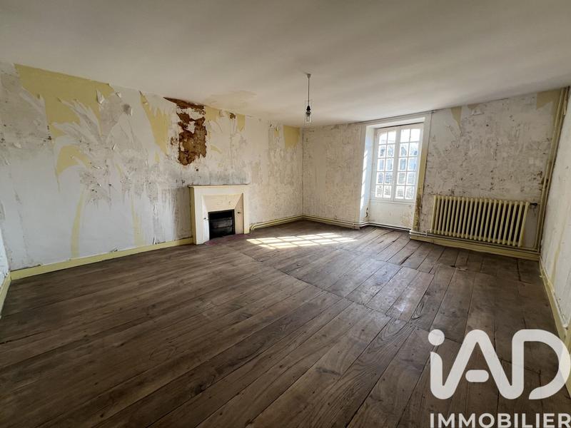 Maison - 225 m² - 10 pièces