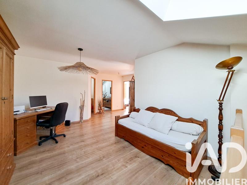 Maison - 143 m² - 5 pièces