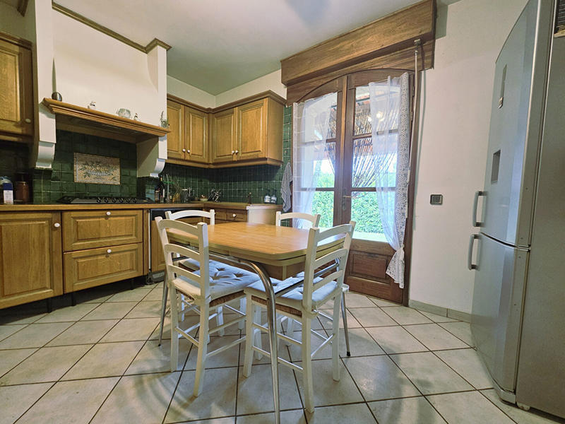 Maison - 177 m² - 7 pièces