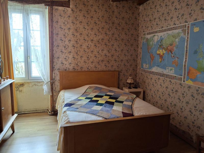 Maison traditionnelle - 243 m² - 9 pièces