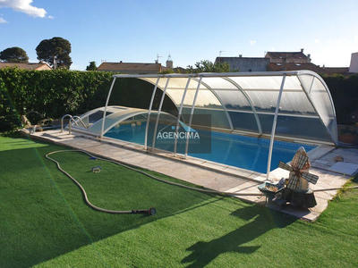 Villa - 100 m² - 5 pièces