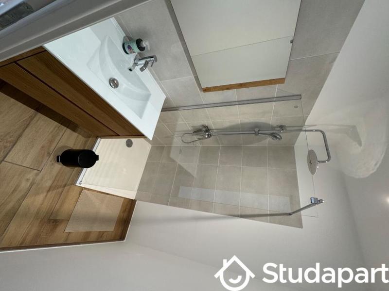 Chambre - 17 m² - 1 pièce