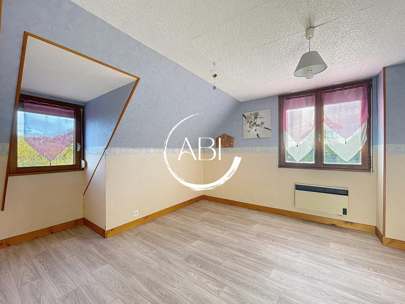 Maison - 115 m² - 5 pièces