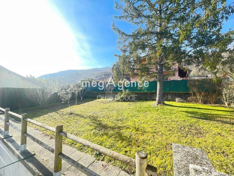 Maison - 213 m² - 6 pièces