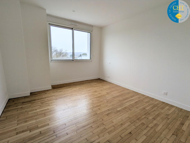 Maison - 121 m² - 6 pièces