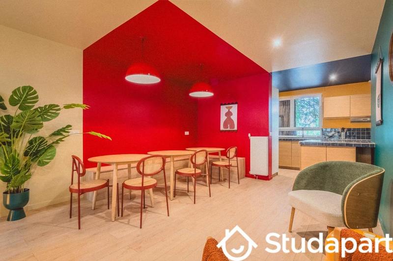 Chambre - 14 m² - 1 pièce