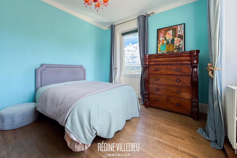 Maison - 128 m² - 7 pièces